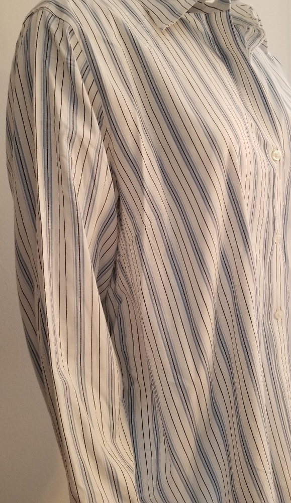 Gap Maternity Button Down Blouse - image 4